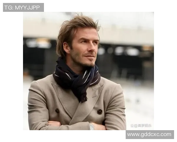 足球明星骑摩托车广告引发热潮展现运动与激情的完美结合 足球明星骑摩托车广告引发热潮展现运动与激情的完美结合